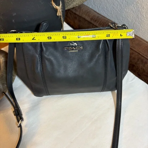 COACH Black Leather Crossbody Bag Preloved - Picture 10 of 15